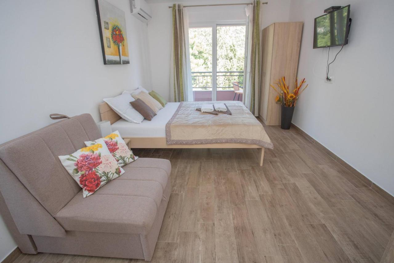 Apartments Gvozdenovic Herceg Novi Exterior photo